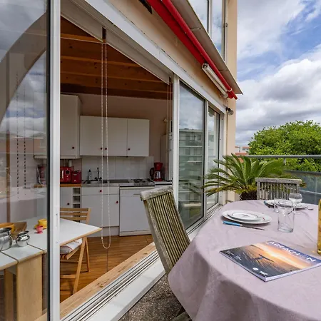 Hunier By Interhome Apartamento *